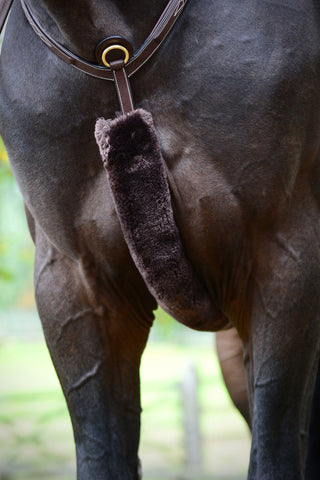 Lammfellüberzug für Vorderzeug