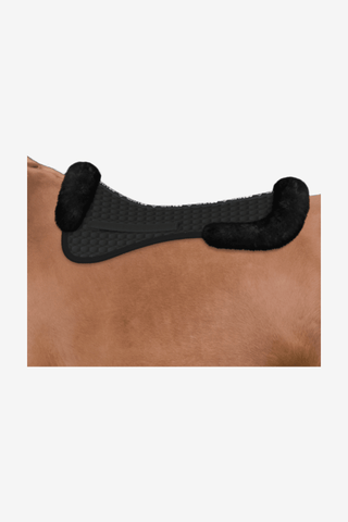 Mattes Fårskinnspad Med Kant Dressyr