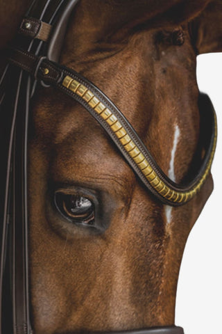 Naczółek z clincherami